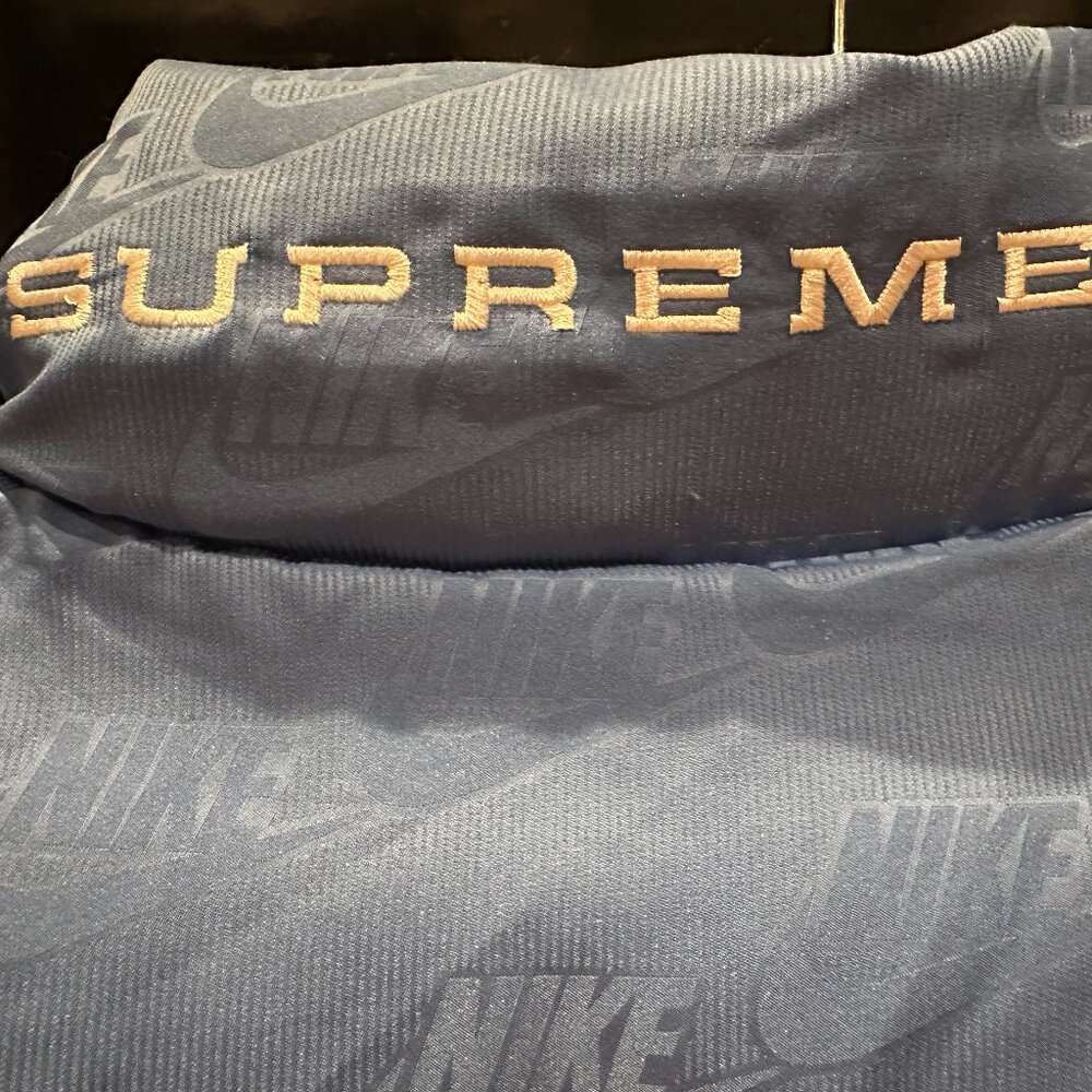 Supreme X Nike Puffer (Reversible) - Picture 4 of 4